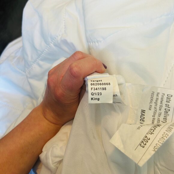 Room Essentials King Size Mattress Pad Quilted Machine Washable Bedding Target - Picture 4 of 6